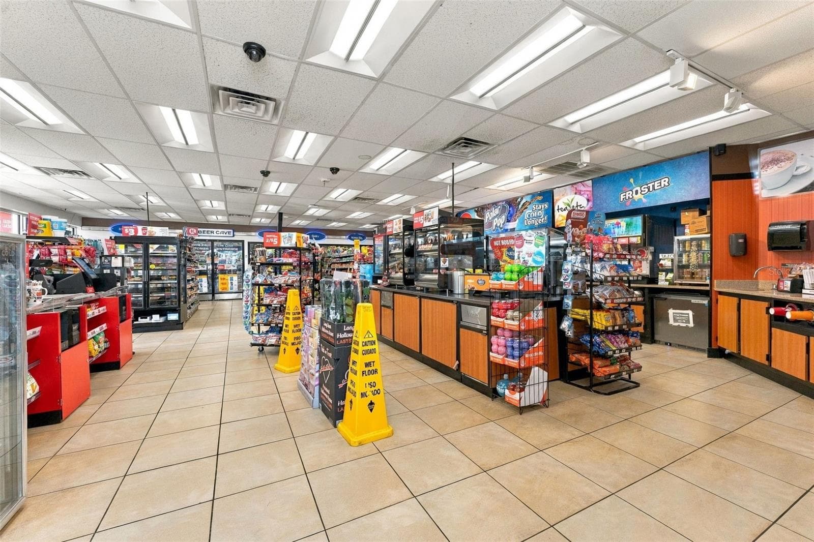 Retail at 116 N CHARLESTON AVE, FORT MEADE, photo 8 of 35