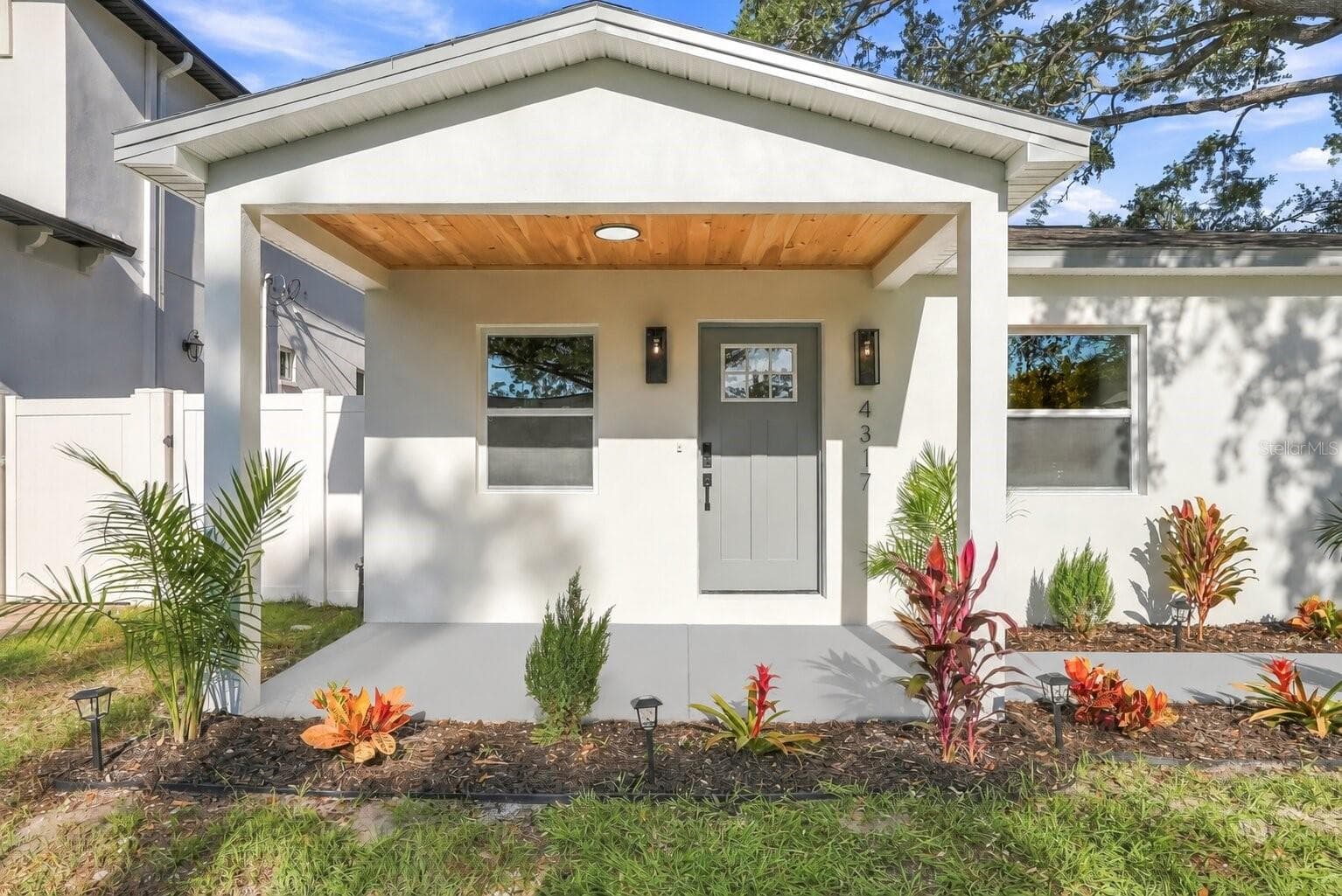 Single Family Residence at 4317 S TRASK ST, TAMPA, photo 6 of 44