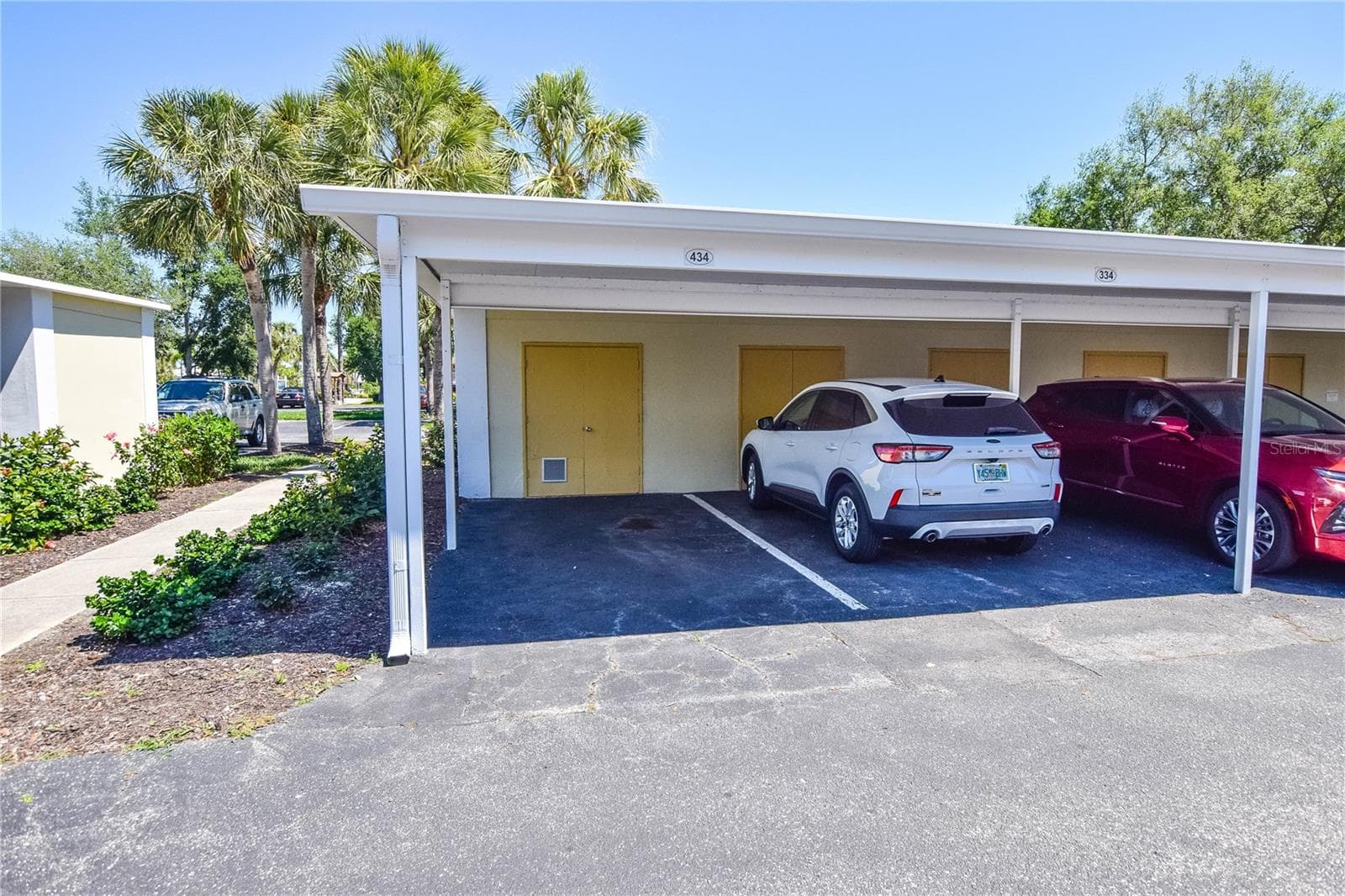 Condominium at 433 CERROMAR LN #534, VENICE, photo 4 of 37