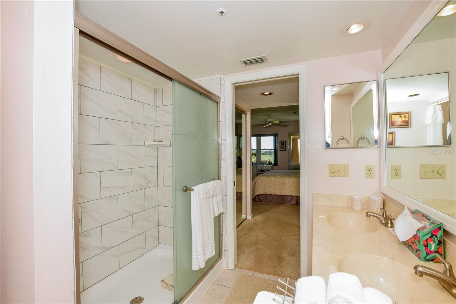 Condominium at 433 CERROMAR LN #534, VENICE, photo 18 of 37