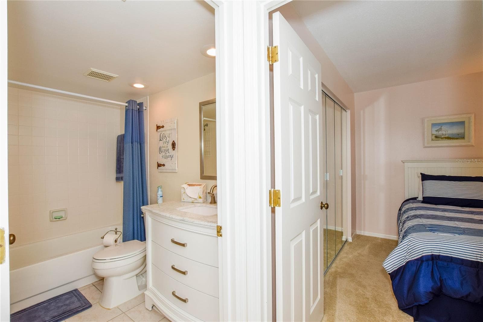 Condominium at 433 CERROMAR LN #534, VENICE, photo 19 of 37