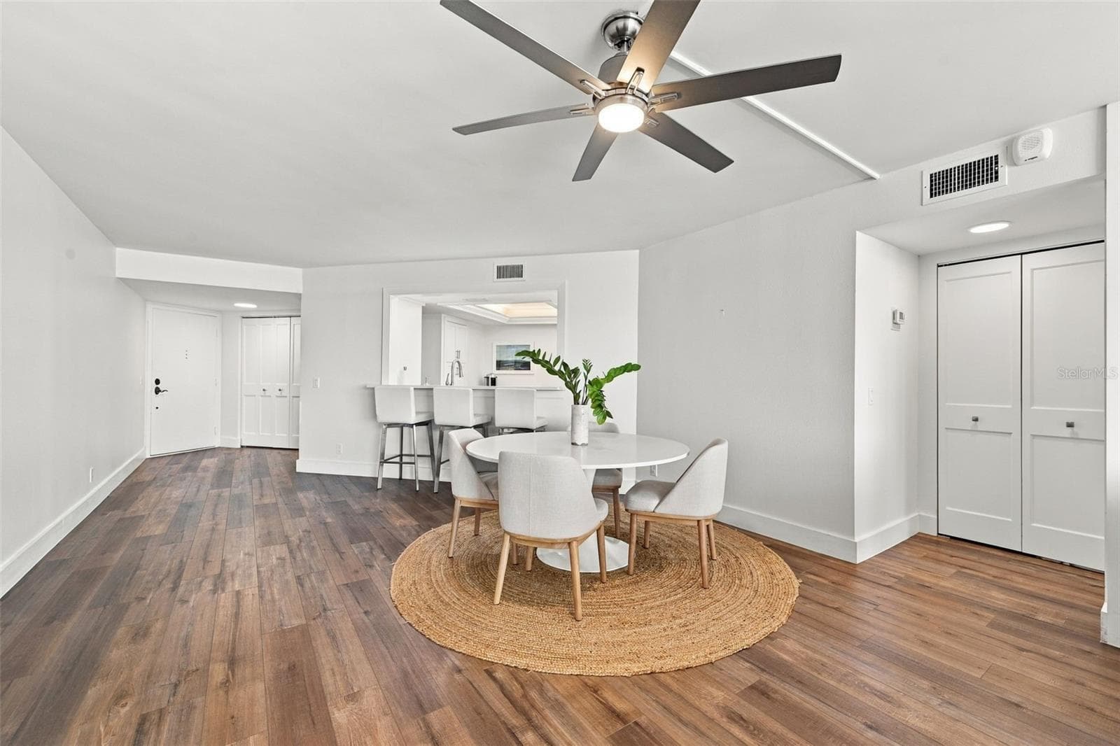 Condominium at 5700 ESCONDIDA BLVD S #401, ST PETERSBURG, photo 9 of 49