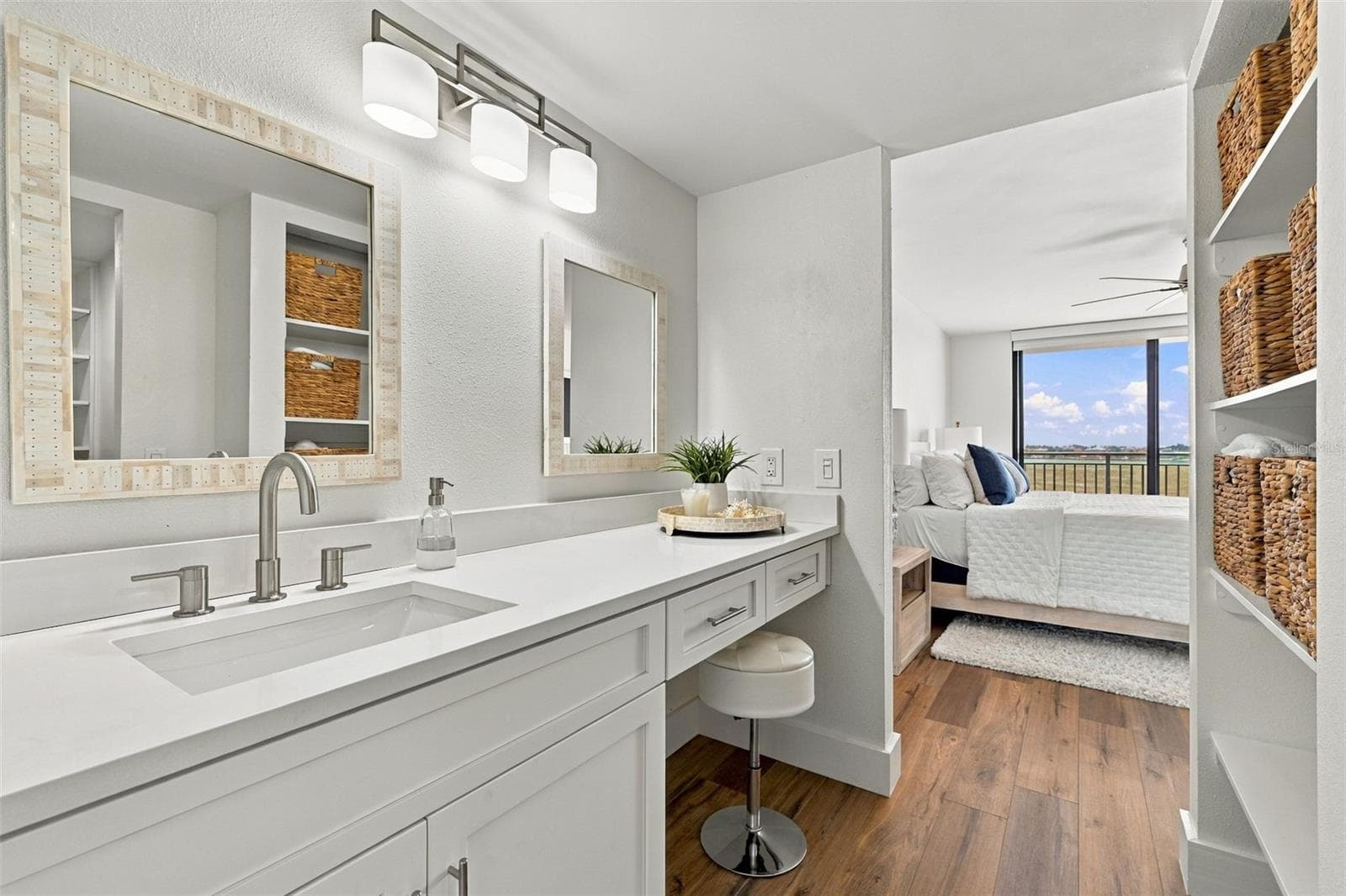 Primary Bathroom - 5700 ESCONDIDA BLVD S #401, ST PETERSBURG