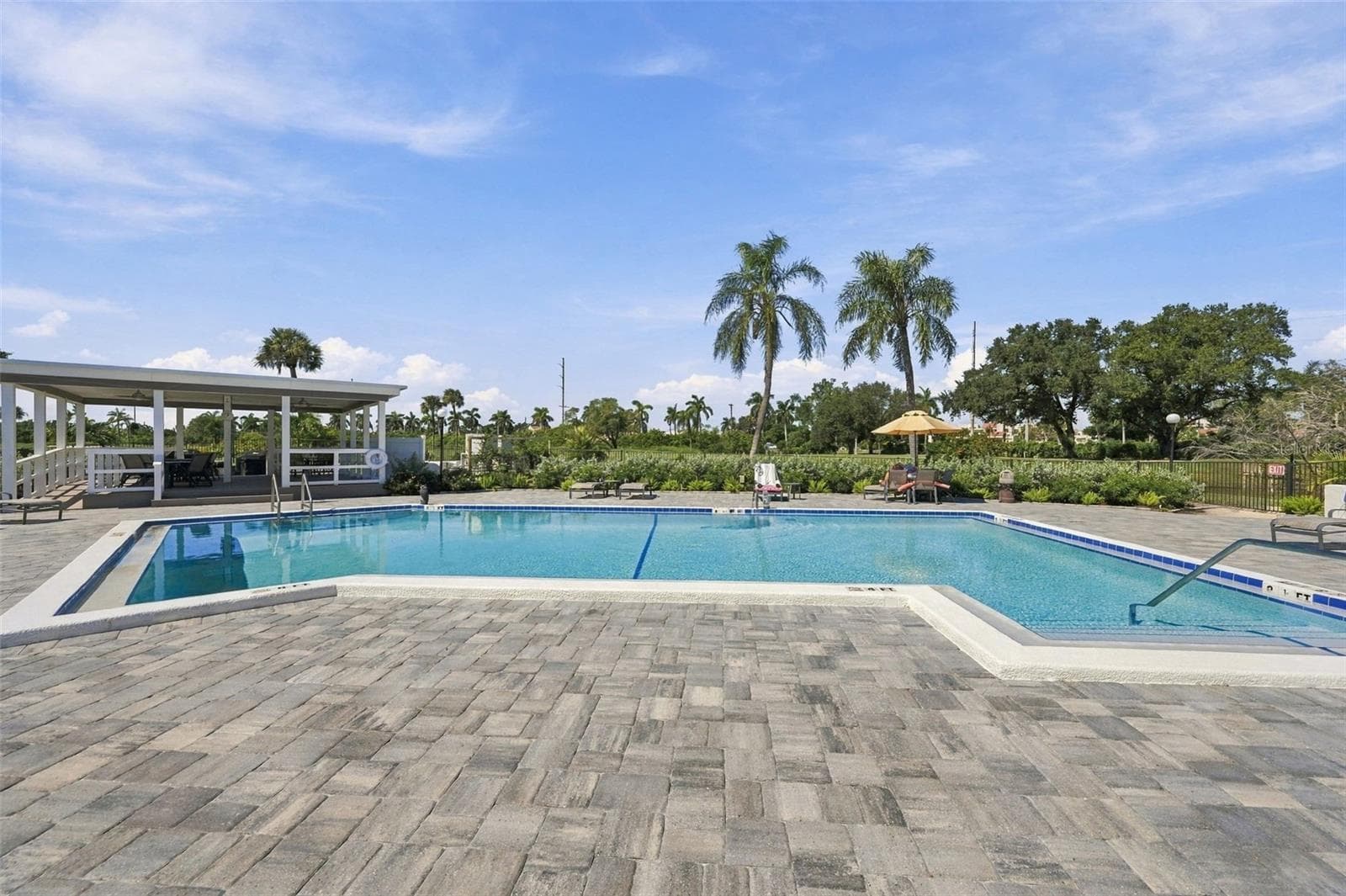 Condominium at 5700 ESCONDIDA BLVD S #401, ST PETERSBURG, photo 36 of 49