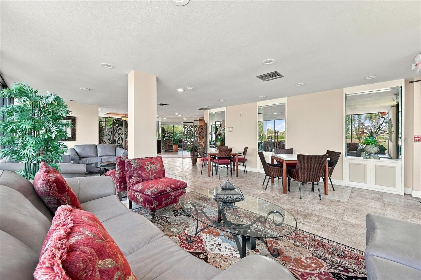 Lobby - 5700 ESCONDIDA BLVD S #401, ST PETERSBURG