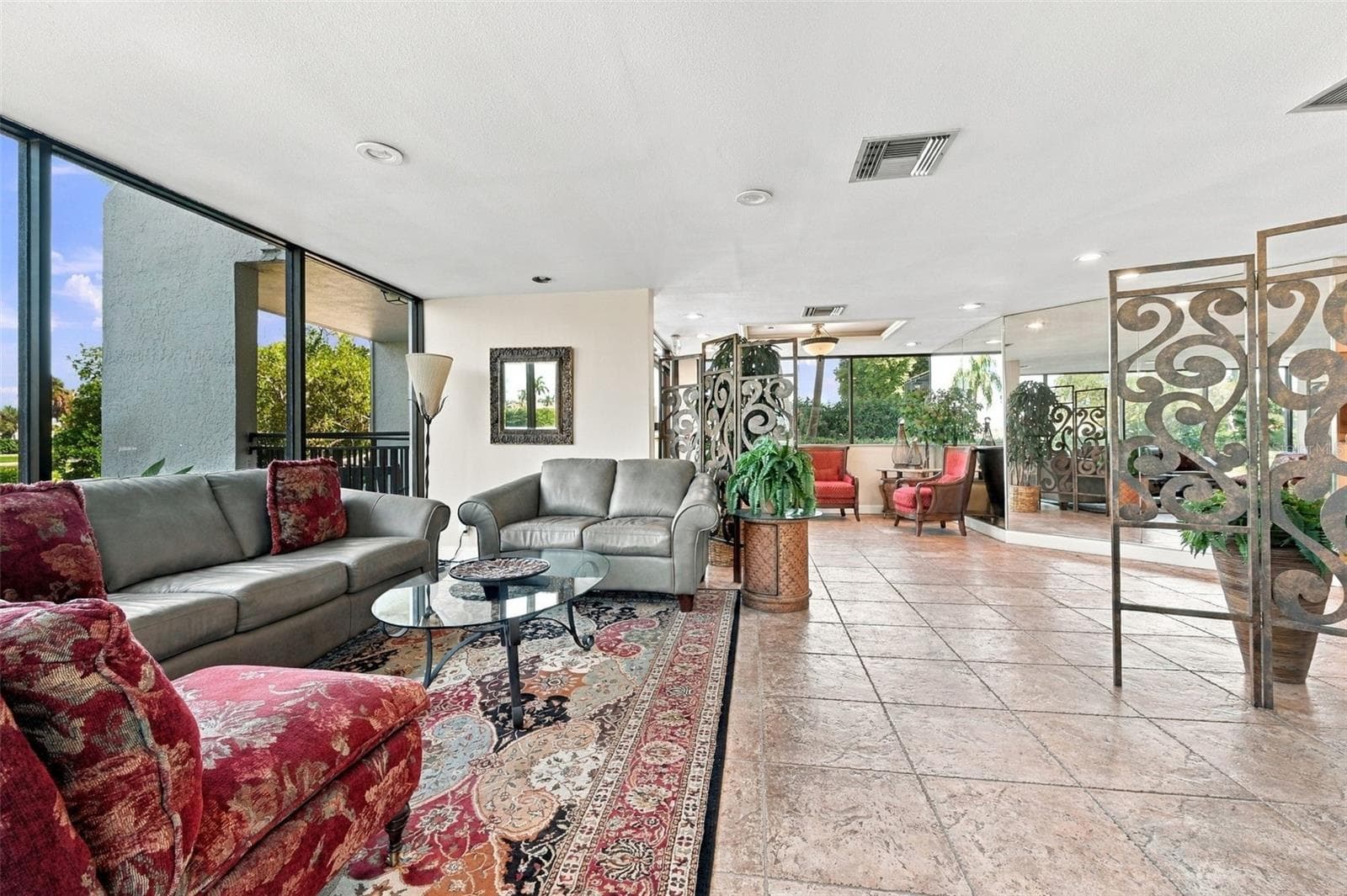 Lobby - 5700 ESCONDIDA BLVD S #401, ST PETERSBURG