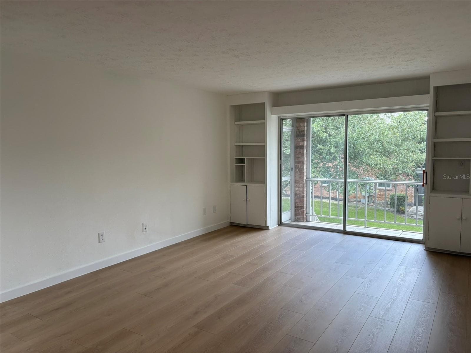 Condominium at 4322 LAKE UNDERHILL RD #D, ORLANDO, photo 7 of 58