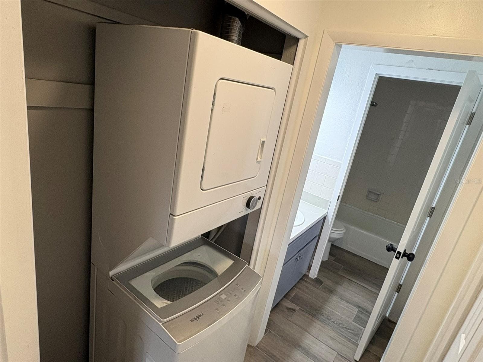 Condominium at 4322 LAKE UNDERHILL RD #D, ORLANDO, photo 10 of 58