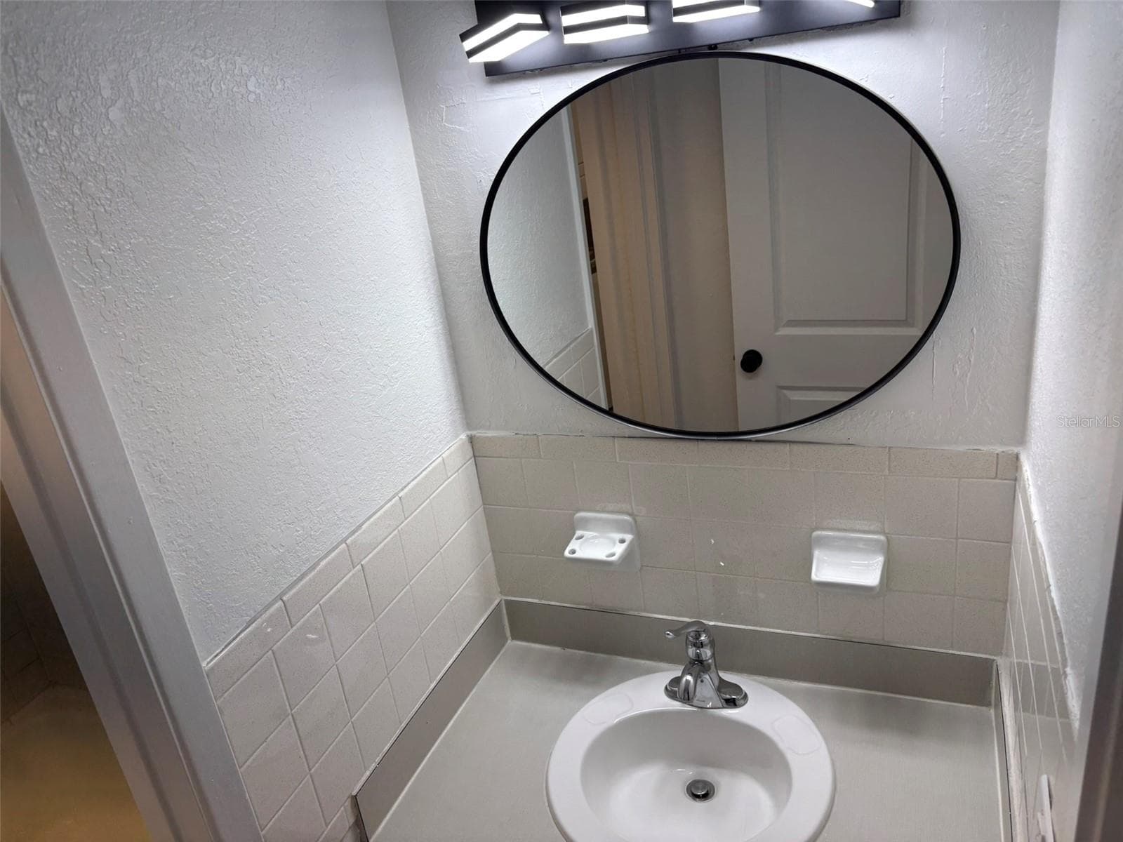 Condominium at 4322 LAKE UNDERHILL RD #D, ORLANDO, photo 14 of 58