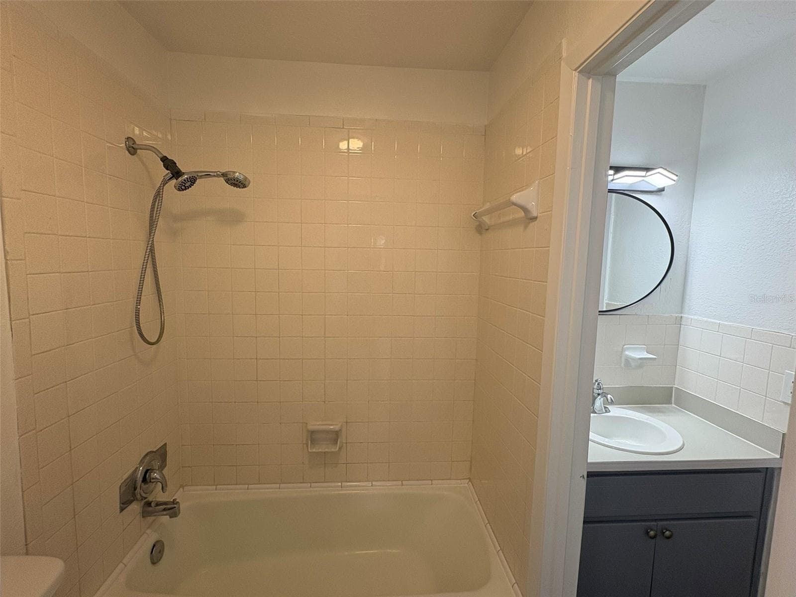 Condominium at 4322 LAKE UNDERHILL RD #D, ORLANDO, photo 15 of 58