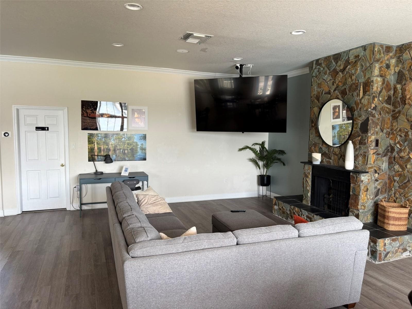 Condominium at 4322 LAKE UNDERHILL RD #D, ORLANDO, photo 44 of 58