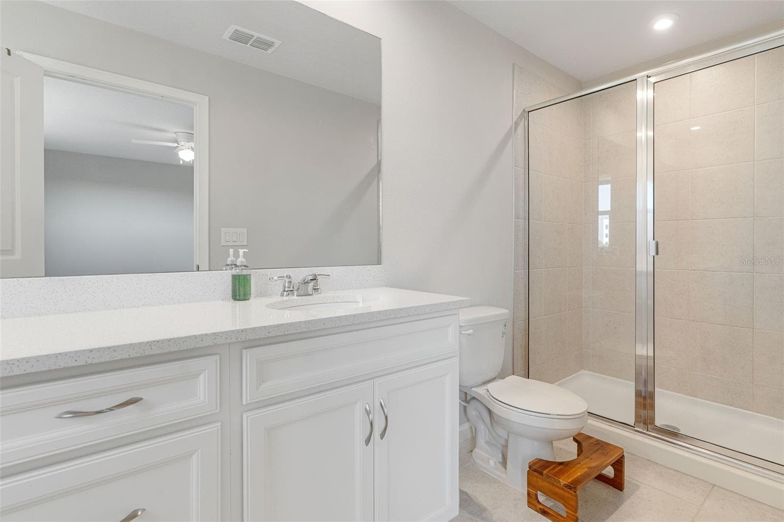 Townhouse at 11960 SKY ACRES TER, BRADENTON, photo 16 of 36