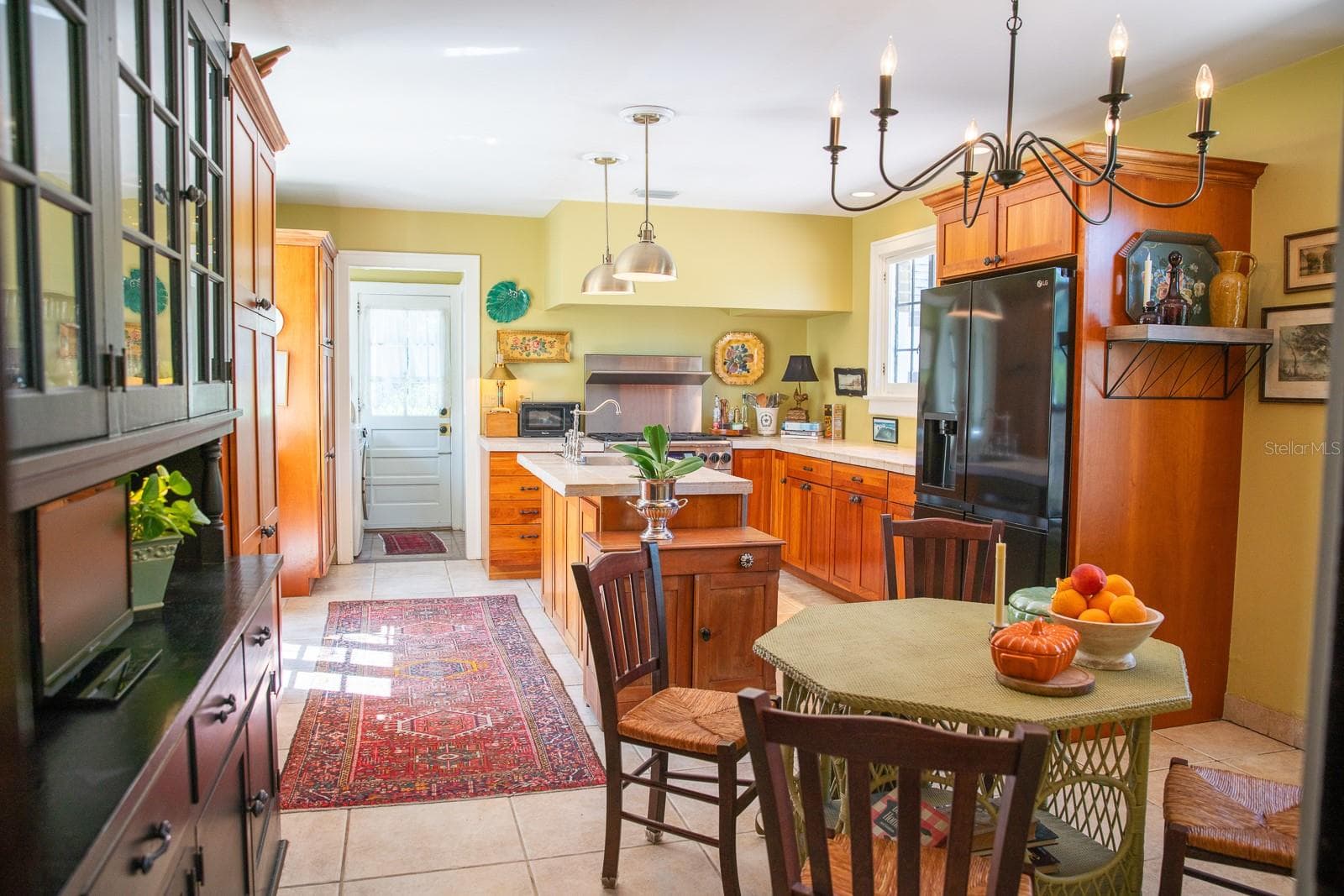 Main residence kitchen. - 1230 ESTREMADURA DR, BRADENTON