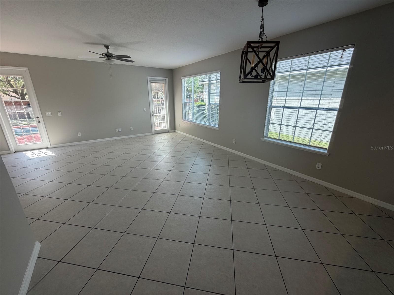 Single Family Residence at 16042 RIVER POINTE CT, ORLANDO, photo 5 of 23