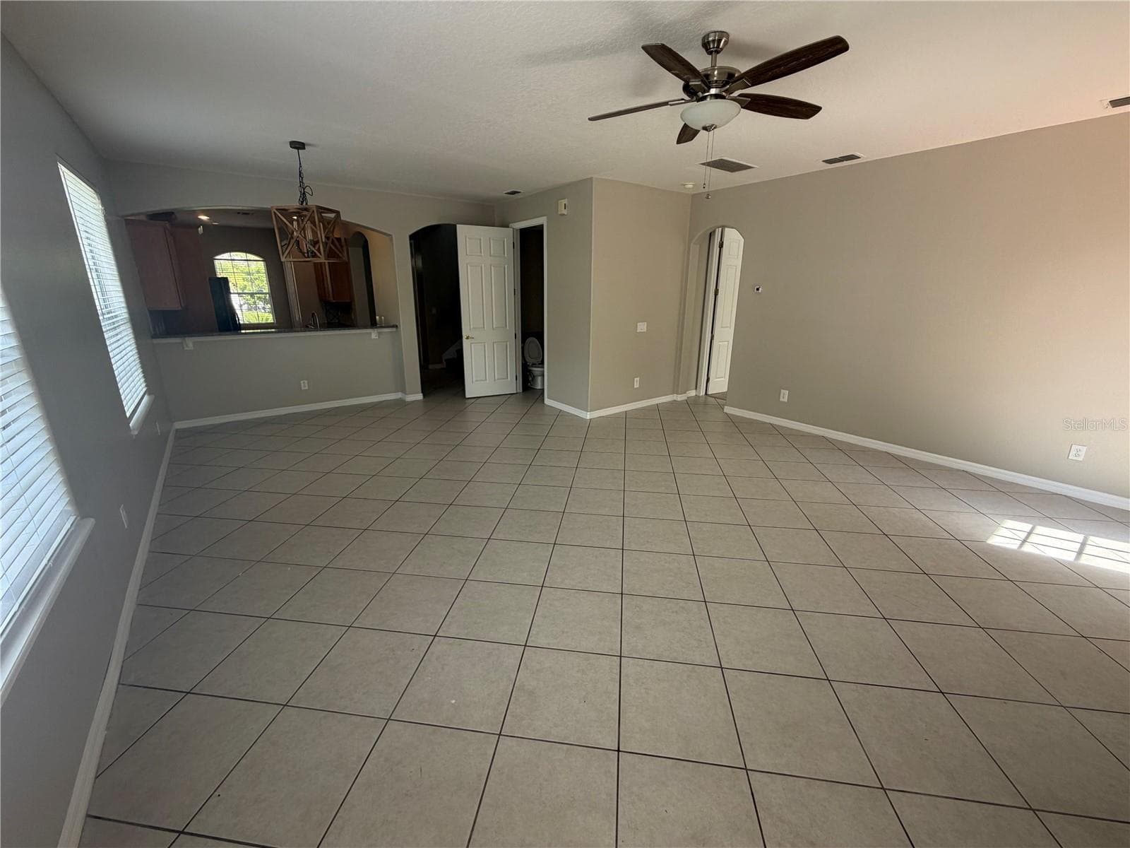 Single Family Residence at 16042 RIVER POINTE CT, ORLANDO, photo 7 of 23