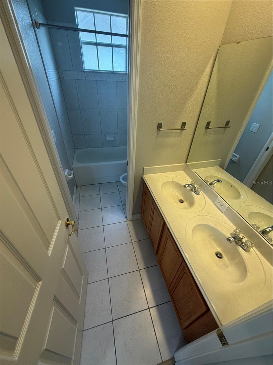 Single Family Residence at 16042 RIVER POINTE CT, ORLANDO, photo 12 of 23