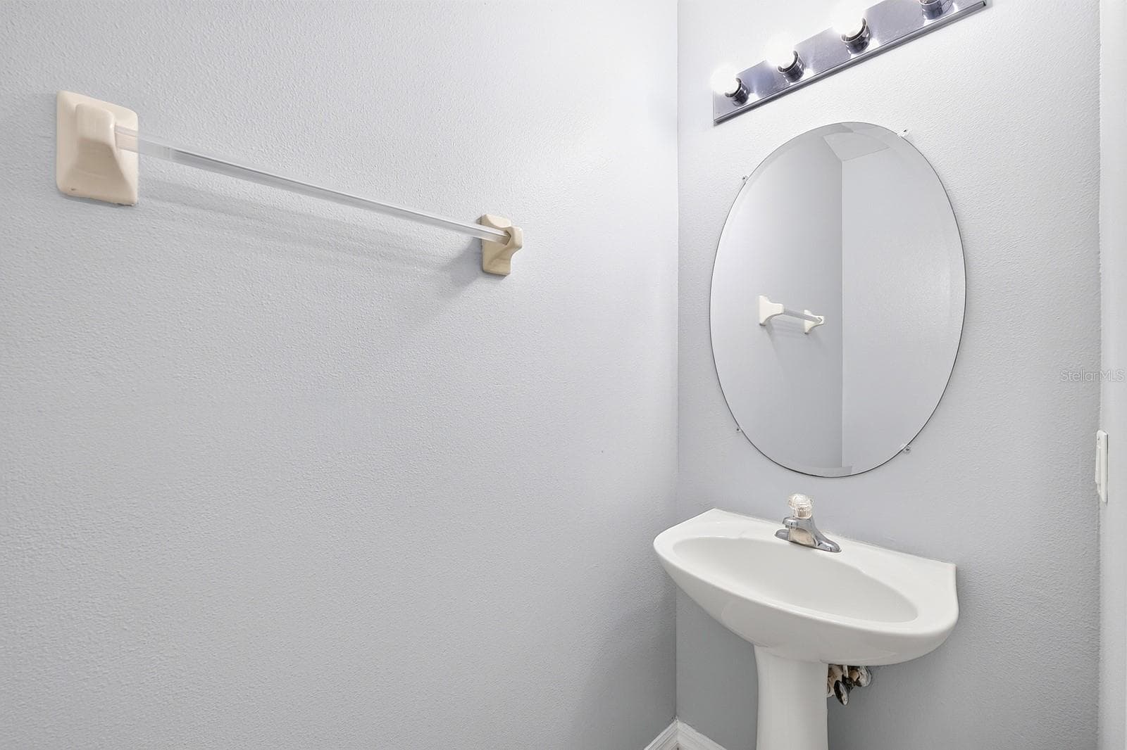 Main floor half bath. - 244 CHELSEA DR, DAVENPORT