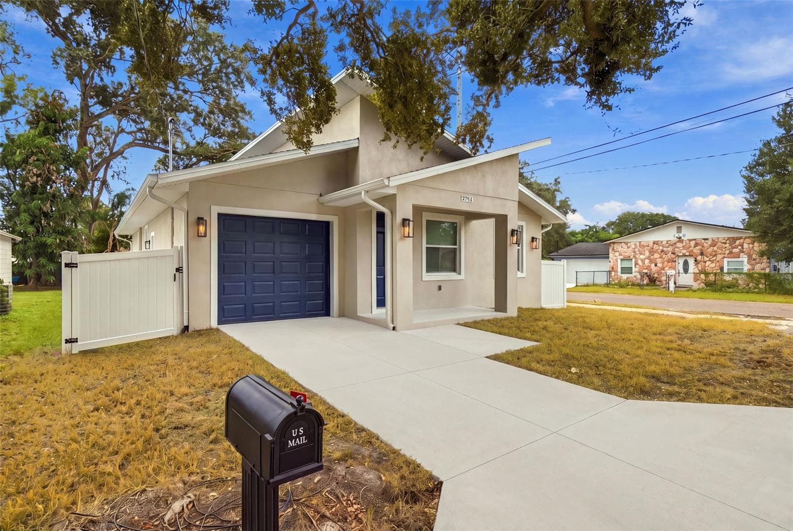 Single Family Residence at 3701 E IDA ST, TAMPA, photo 2 of 24