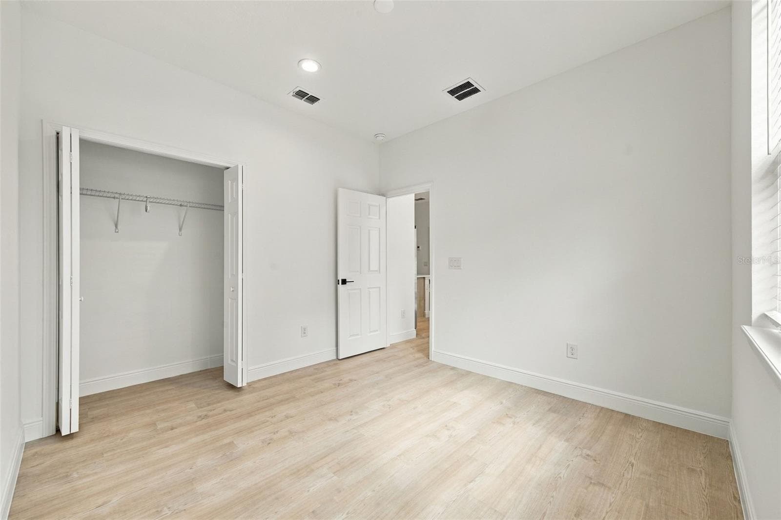 Single Family Residence at 3701 E IDA ST, TAMPA, photo 20 of 24