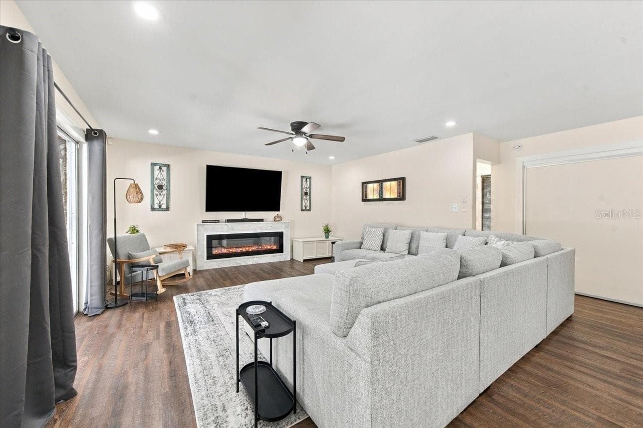 Single Family Residence at 2231 S VILLAGE AVE, TAMPA, photo 25 of 53