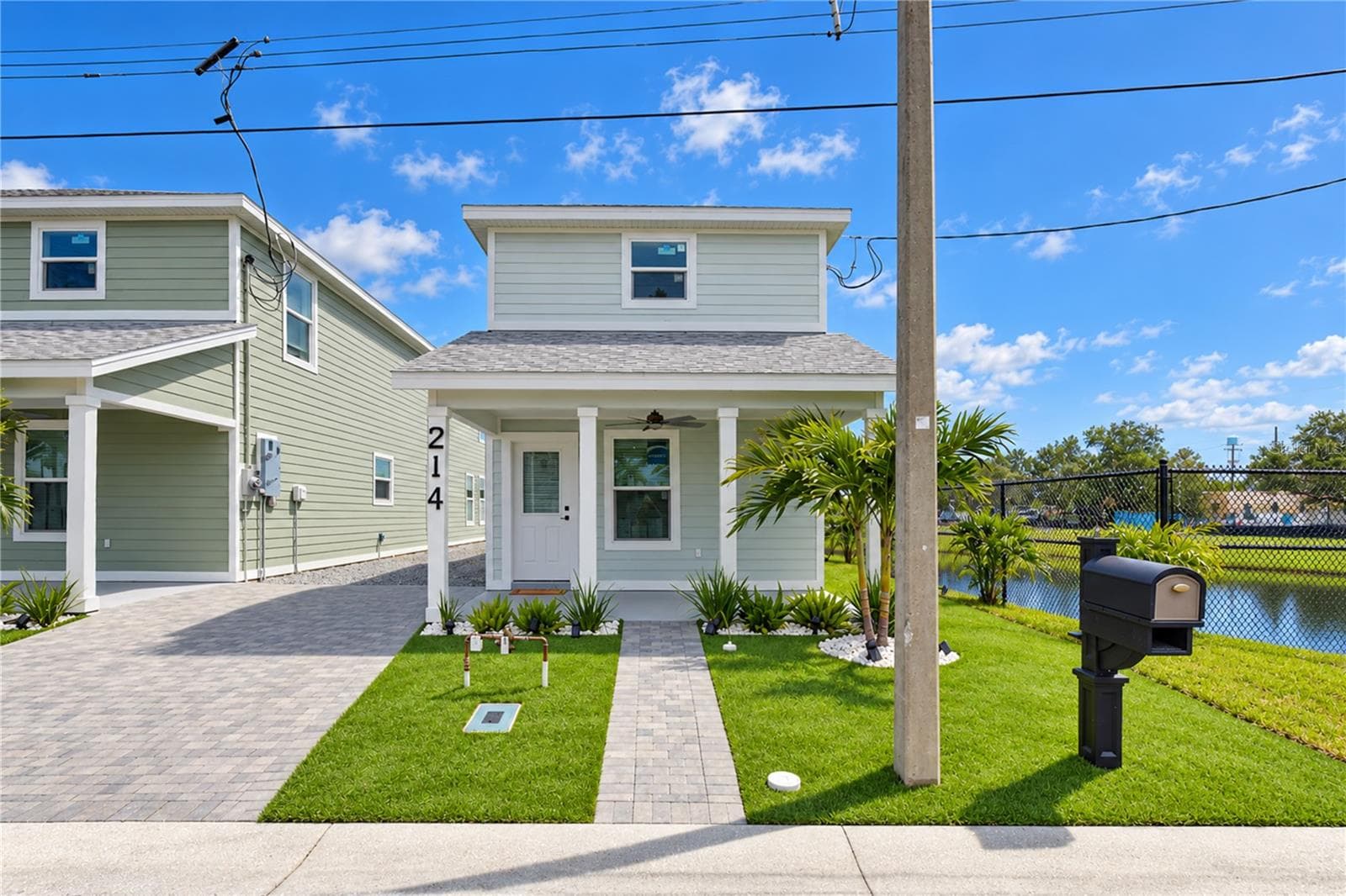 Single Family Residence at 214 8TH AVENUE DR W, BRADENTON, photo 6 of 37