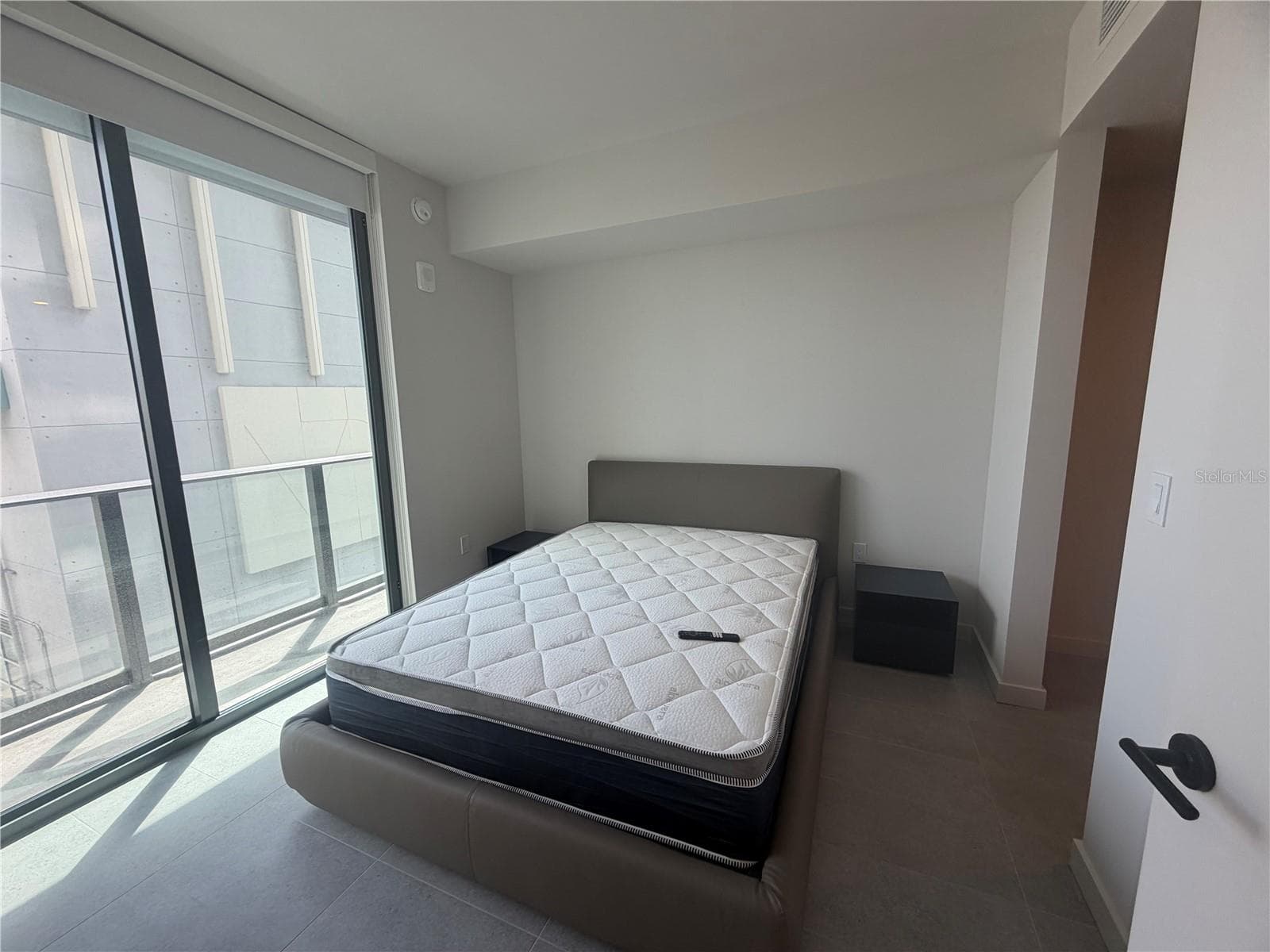 Condominium at 121 NE 5TH ST #1413, MIAMI, photo 9 of 24