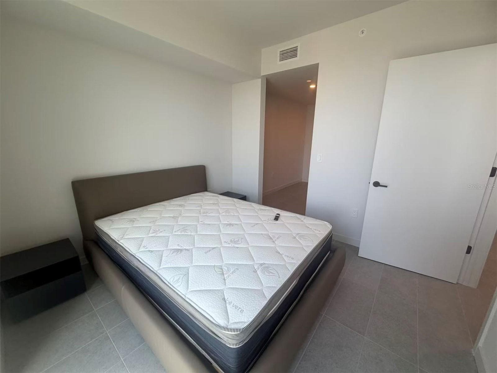 Condominium at 121 NE 5TH ST #1413, MIAMI, photo 12 of 24