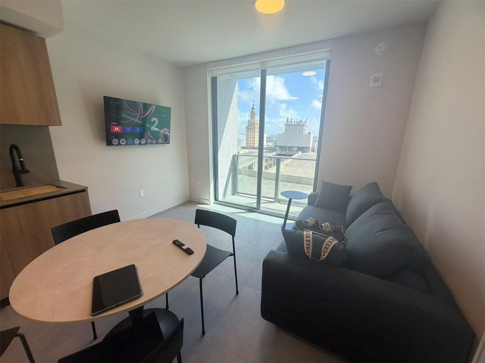 Condominium at 121 NE 5TH ST #1413, MIAMI, photo 22 of 24