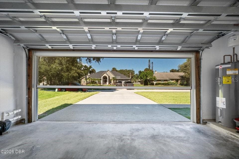 Single Family Residence at 917 OETTER DR, SOUTH DAYTONA, photo 32 of 38