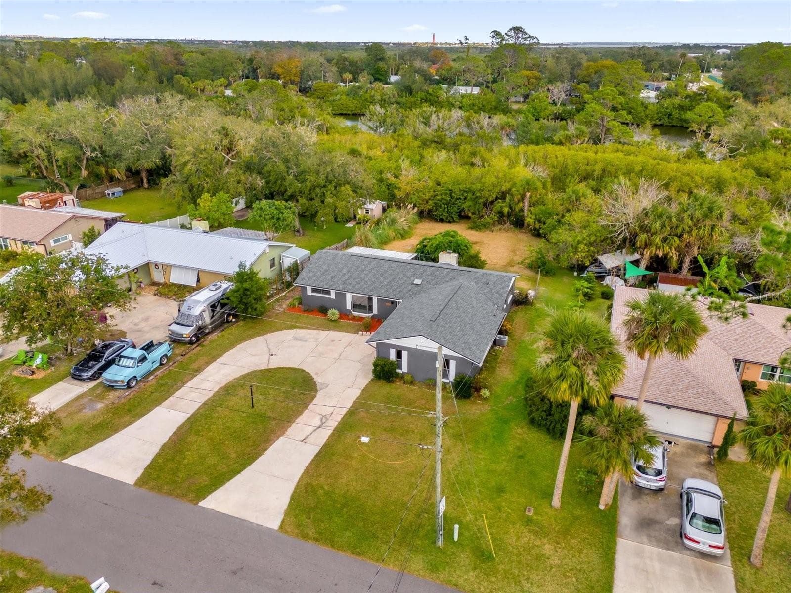 Single Family Residence at 2533 EDGEWATER AVE, NEW SMYRNA BEACH, photo 3 of 30