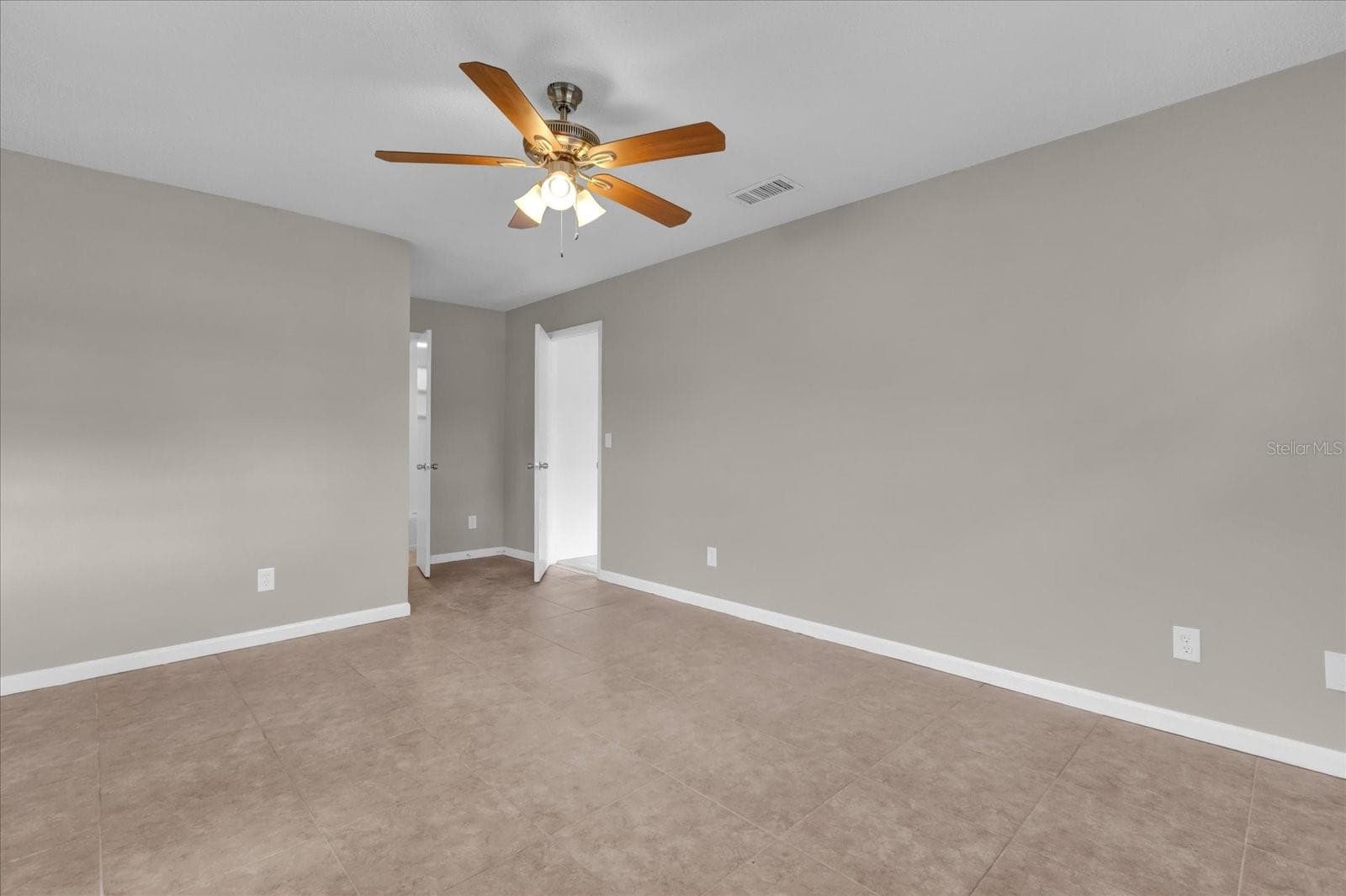 Single Family Residence at 2533 EDGEWATER AVE, NEW SMYRNA BEACH, photo 23 of 30