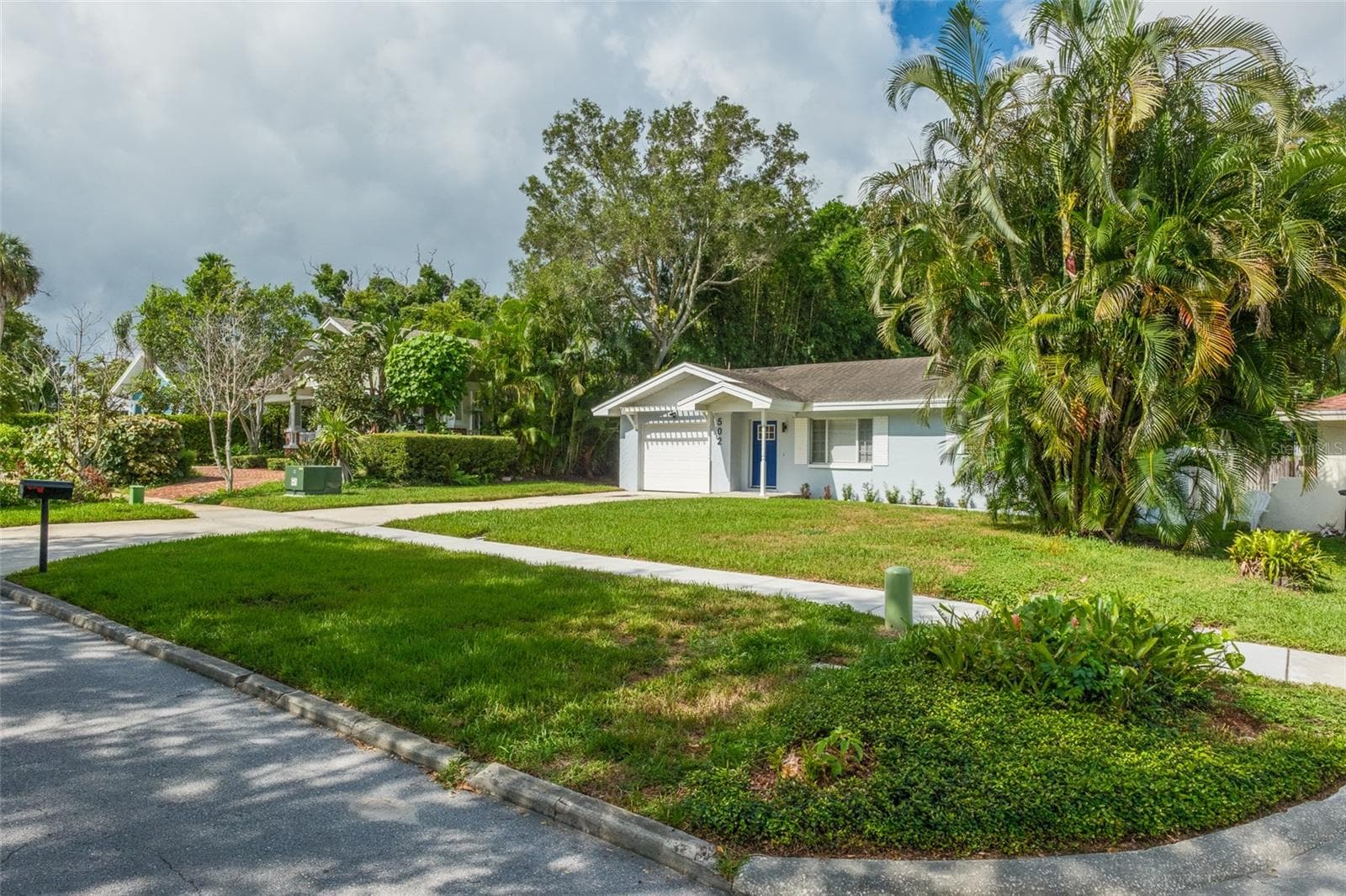 Single Family Residence at 502 N LINCOLN AVE, CLEARWATER, photo 4 of 47