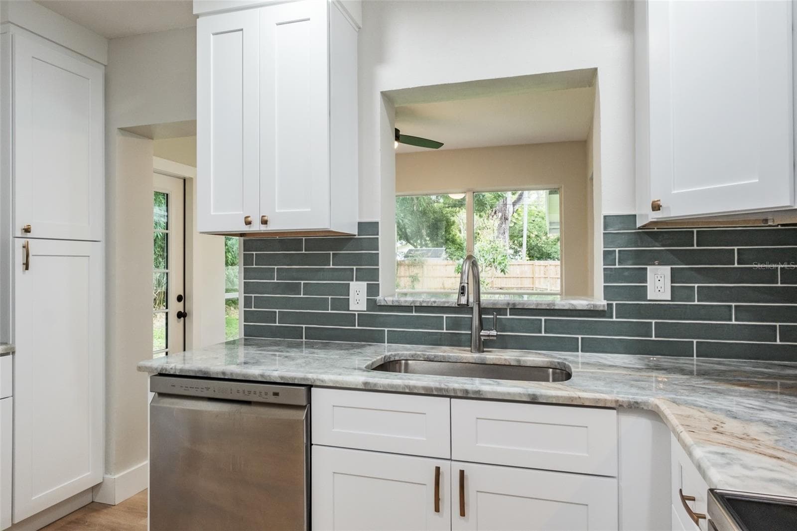 Single Family Residence at 502 N LINCOLN AVE, CLEARWATER, photo 15 of 47