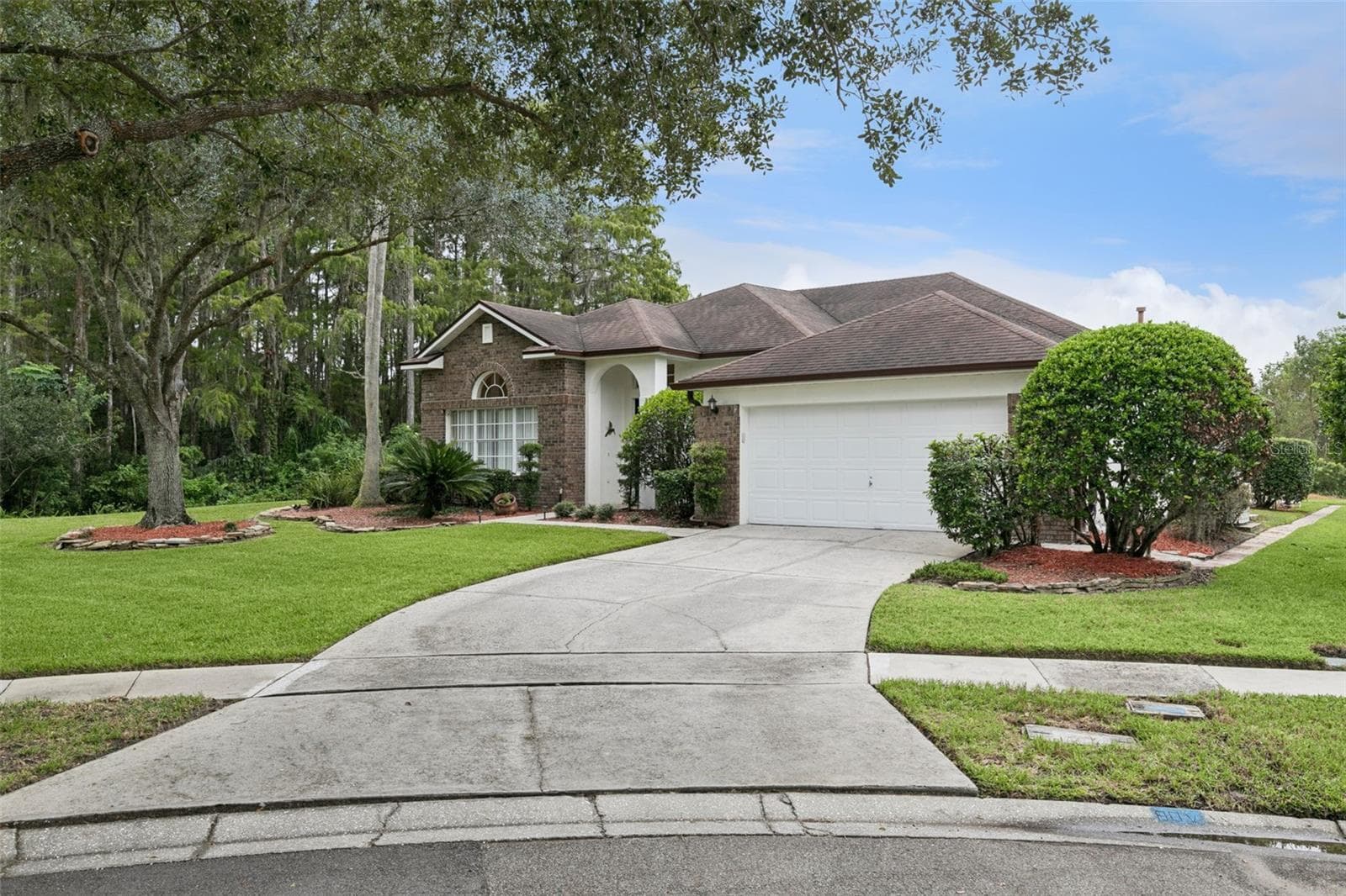 Single Family Residence at 341 WALTON HEATH DR, ORLANDO, photo 3 of 35