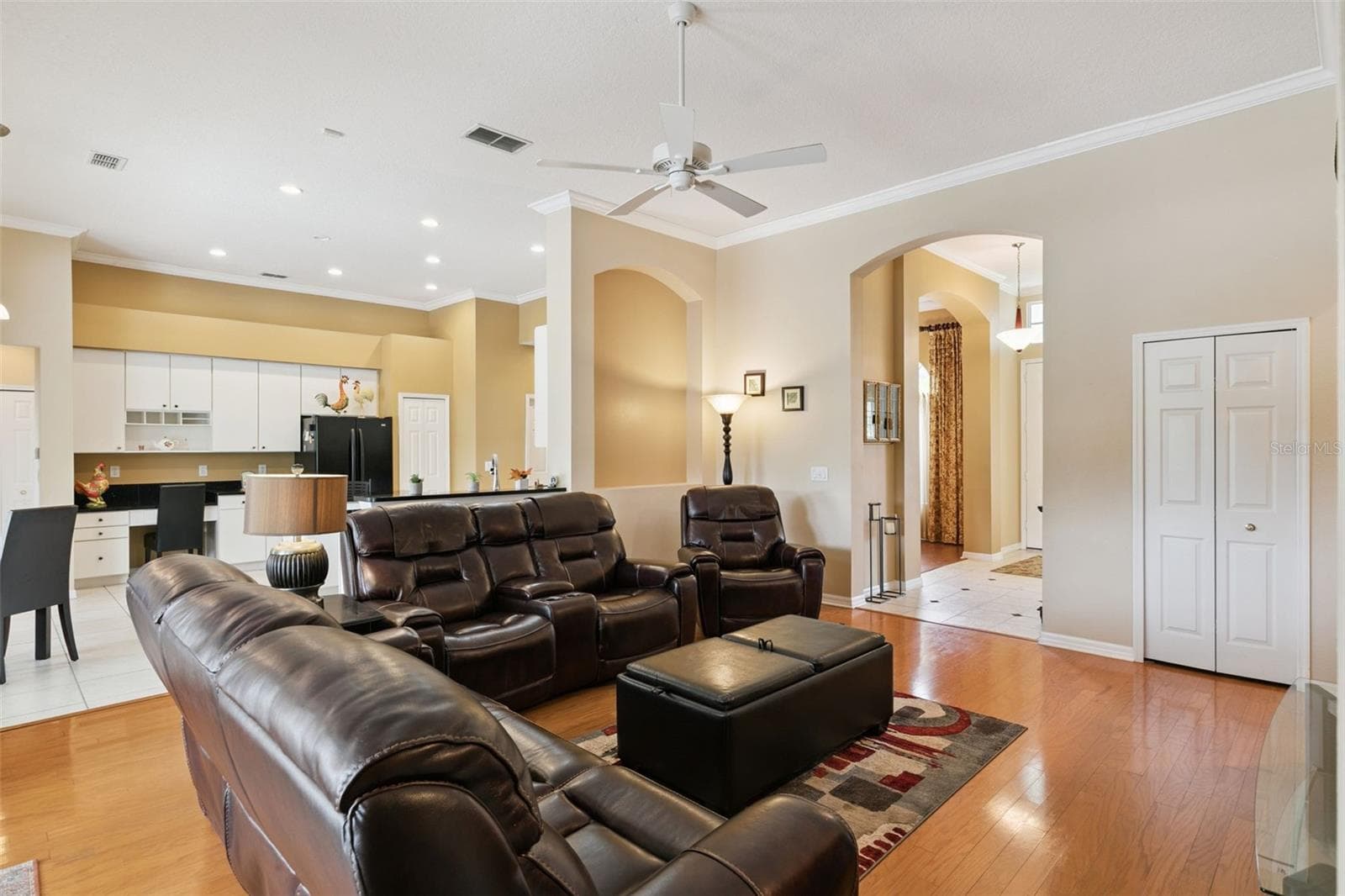 Single Family Residence at 341 WALTON HEATH DR, ORLANDO, photo 10 of 35