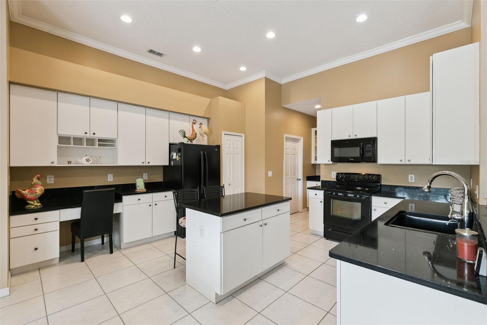 Single Family Residence at 341 WALTON HEATH DR, ORLANDO, photo 16 of 35