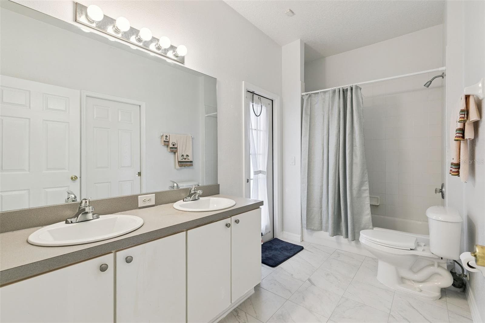 Single Family Residence at 341 WALTON HEATH DR, ORLANDO, photo 25 of 35