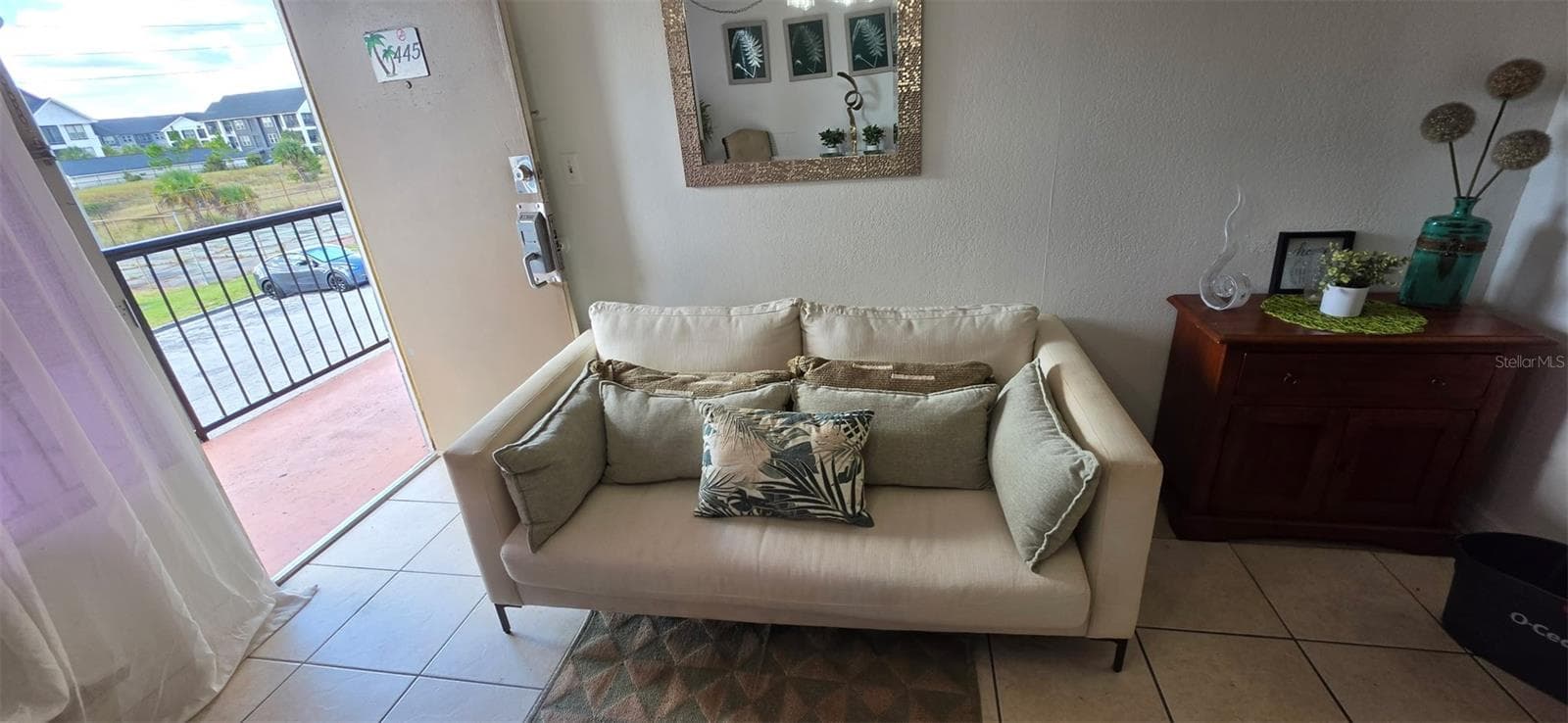 Condo - Hotel at 43420 HIGHWAY 27 #445, DAVENPORT, photo 7 of 19