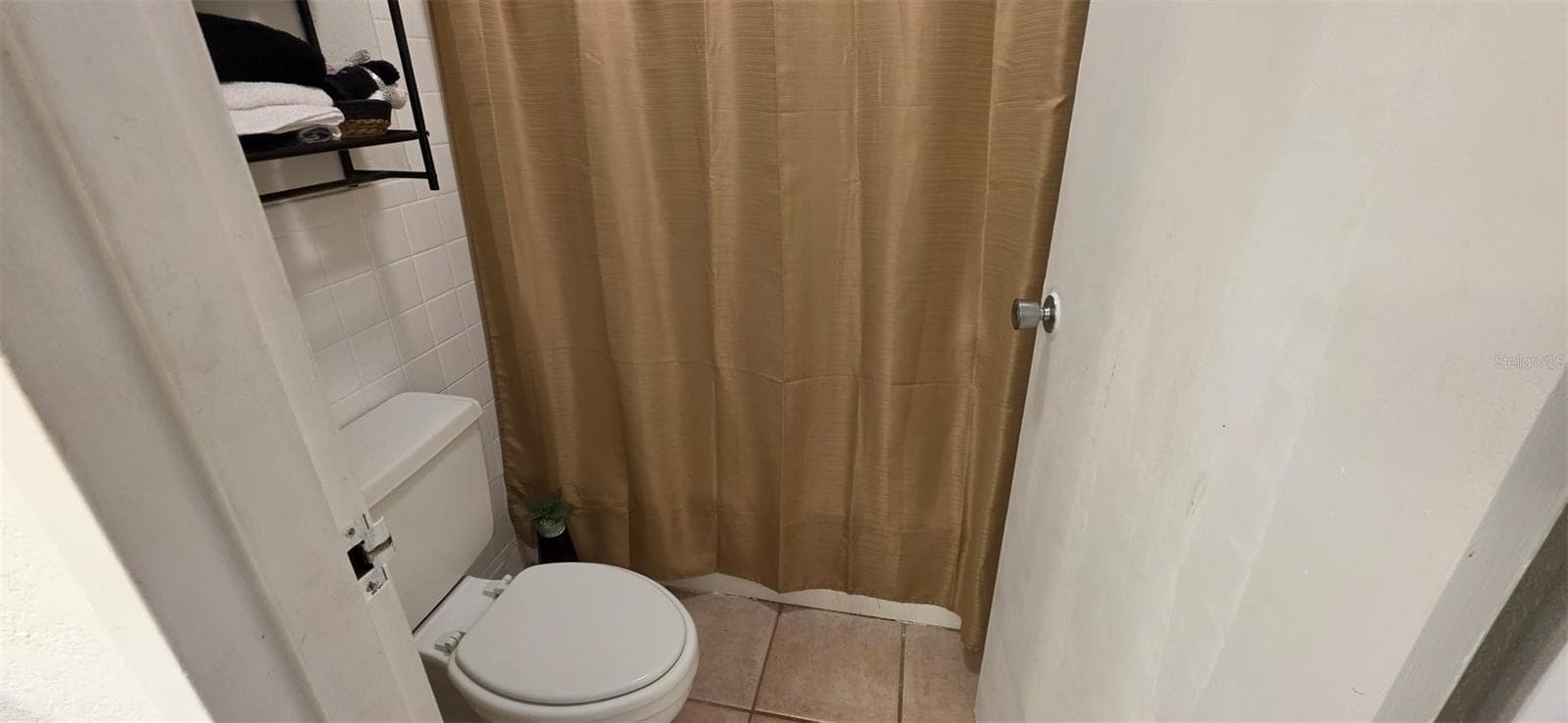 Condo - Hotel at 43420 HIGHWAY 27 #445, DAVENPORT, photo 17 of 19