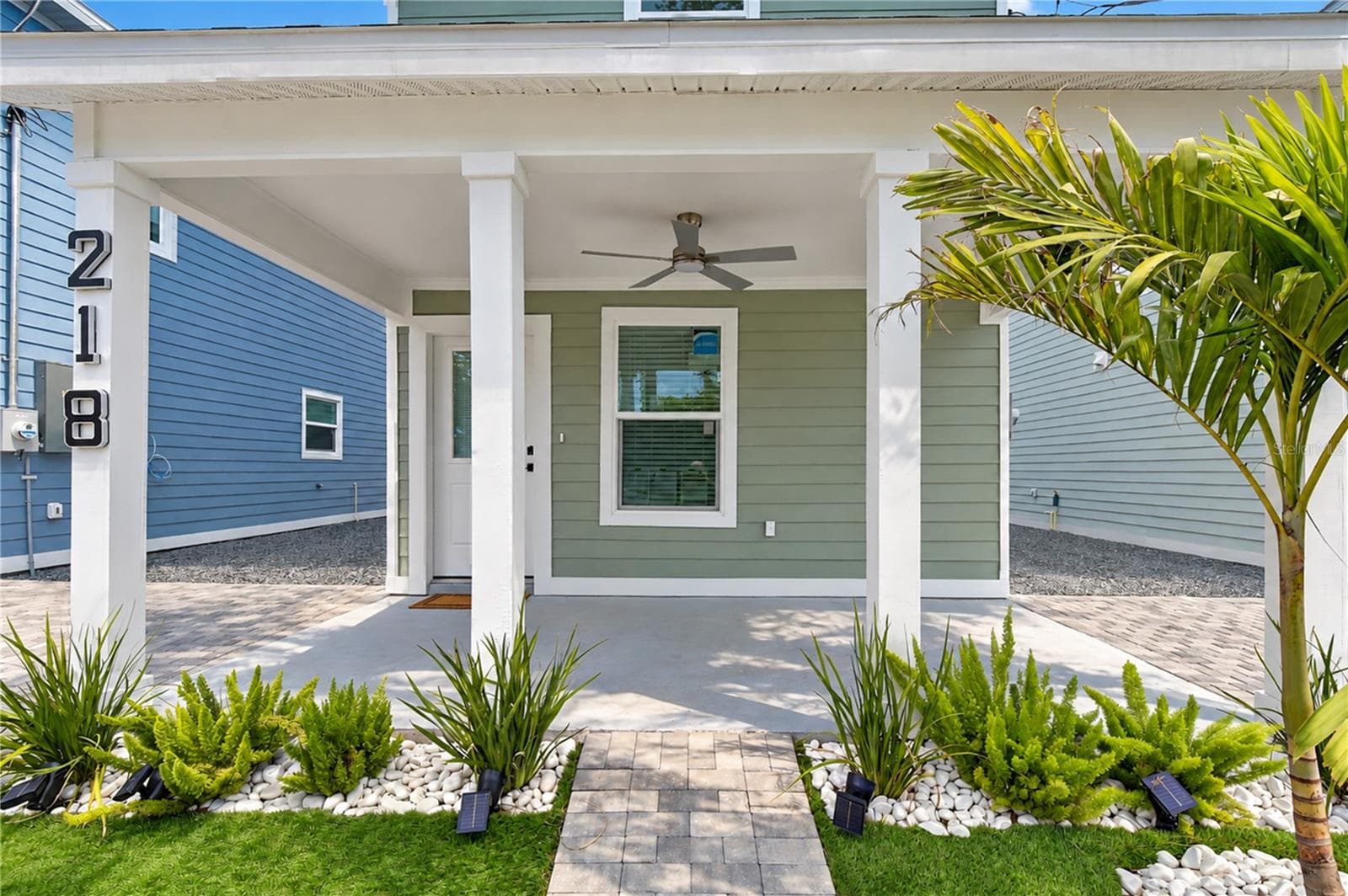 Single Family Residence at 218 8TH AVENUE DR W, BRADENTON, photo 2 of 30