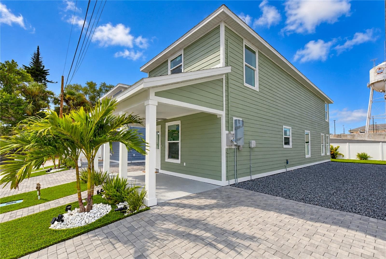 Single Family Residence at 218 8TH AVENUE DR W, BRADENTON, photo 4 of 30
