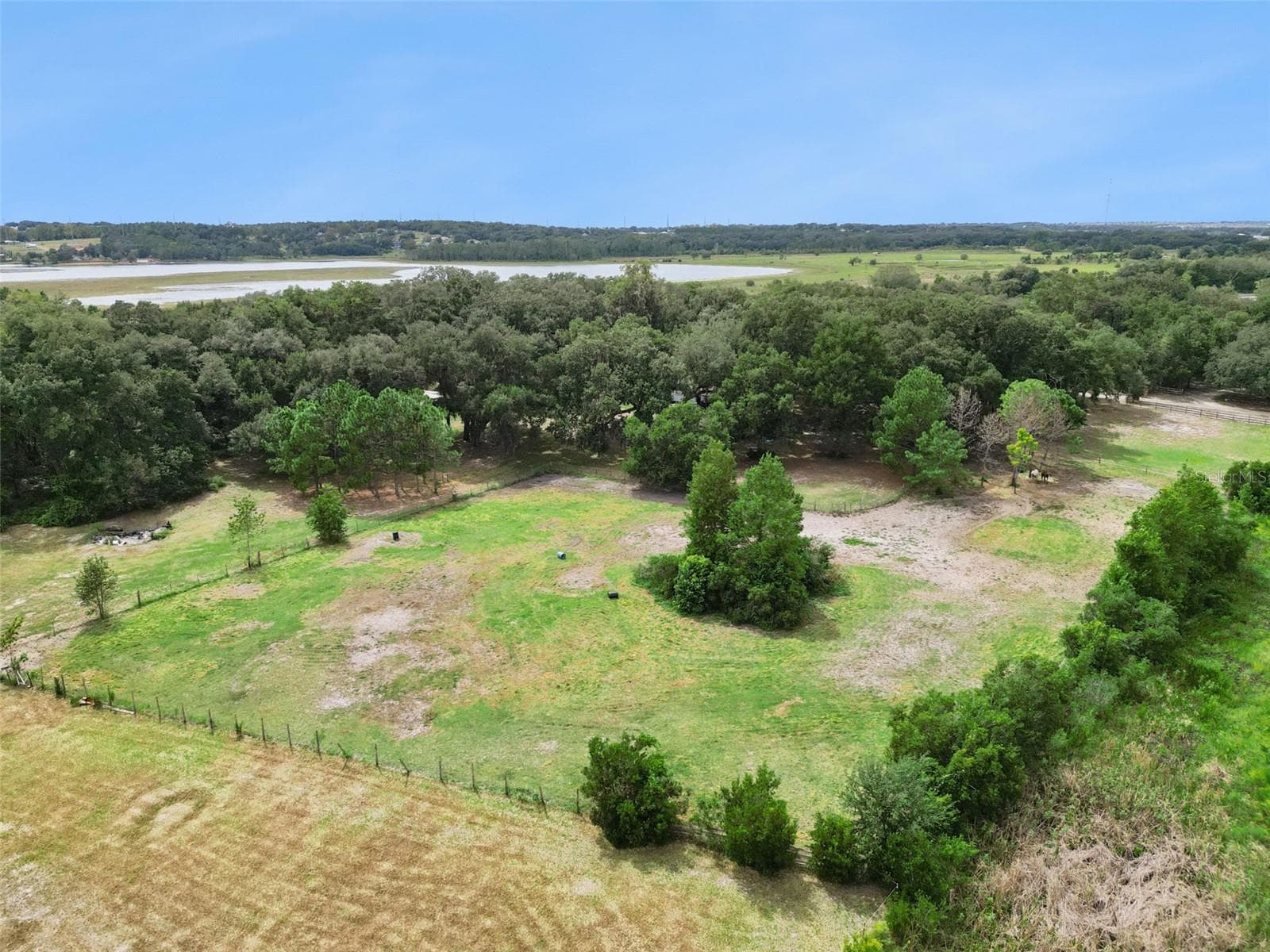Single Family Residence at 18900 LAKEVIEW DR, CLERMONT, photo 68 of 69