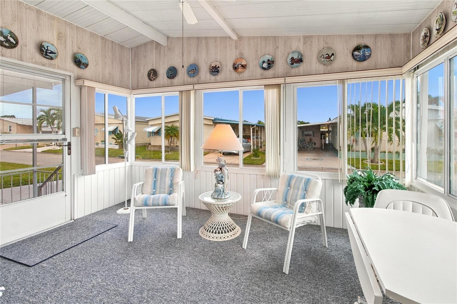 Glassed in Florida Room - 808 53RD AVE E #234, BRADENTON