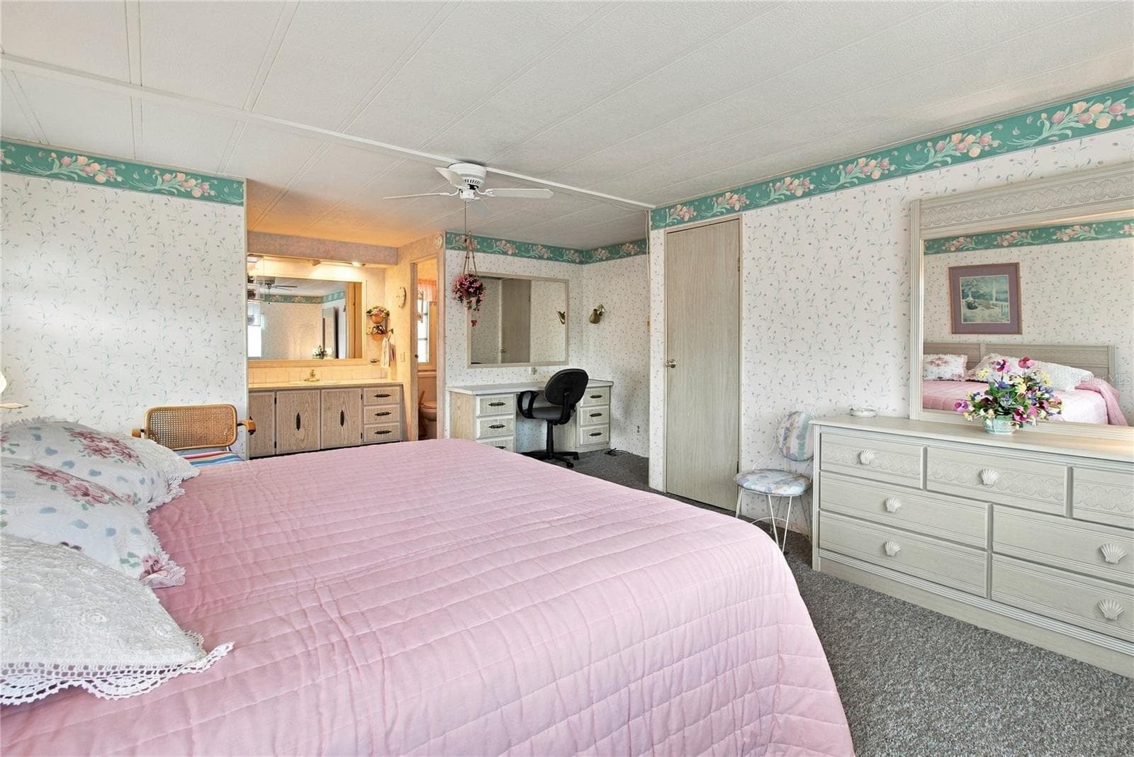 Primary Bedroom w/ 2 walk in closets - 808 53RD AVE E #234, BRADENTON