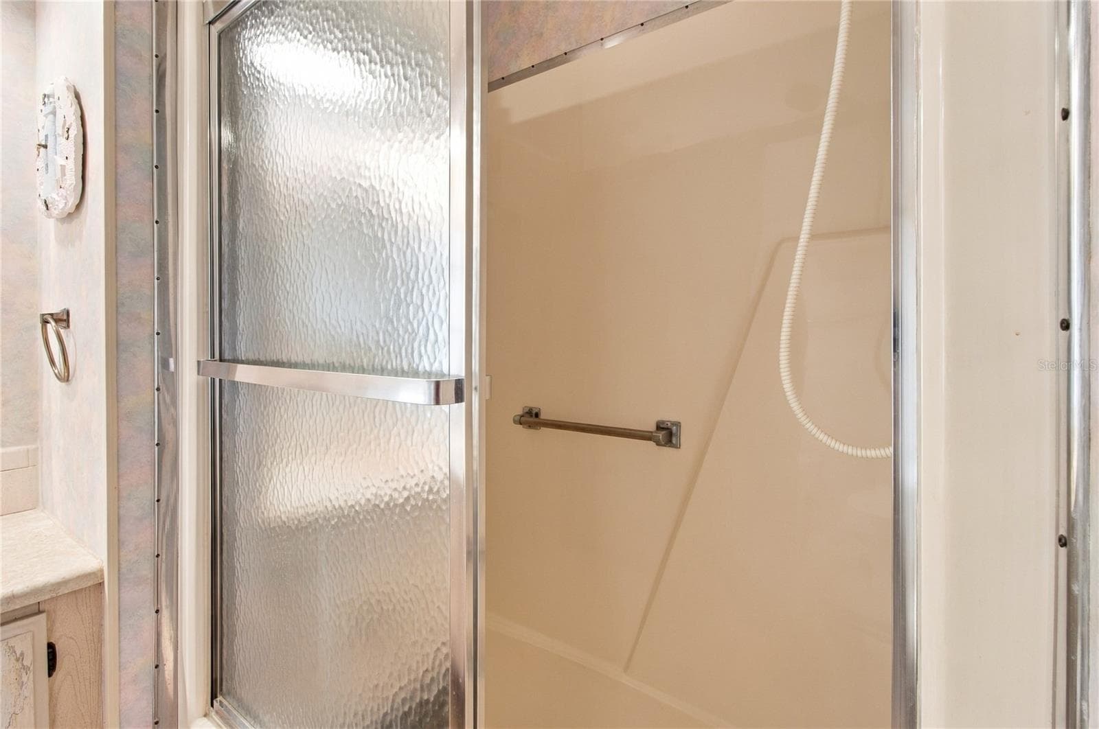Shower - 808 53RD AVE E #234, BRADENTON