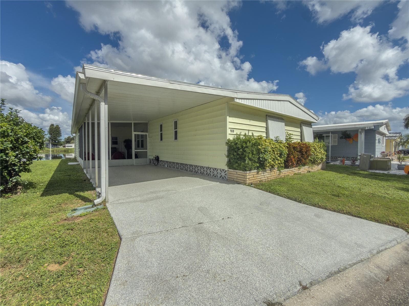 Front of Home. - 808 53RD AVE E #169, BRADENTON