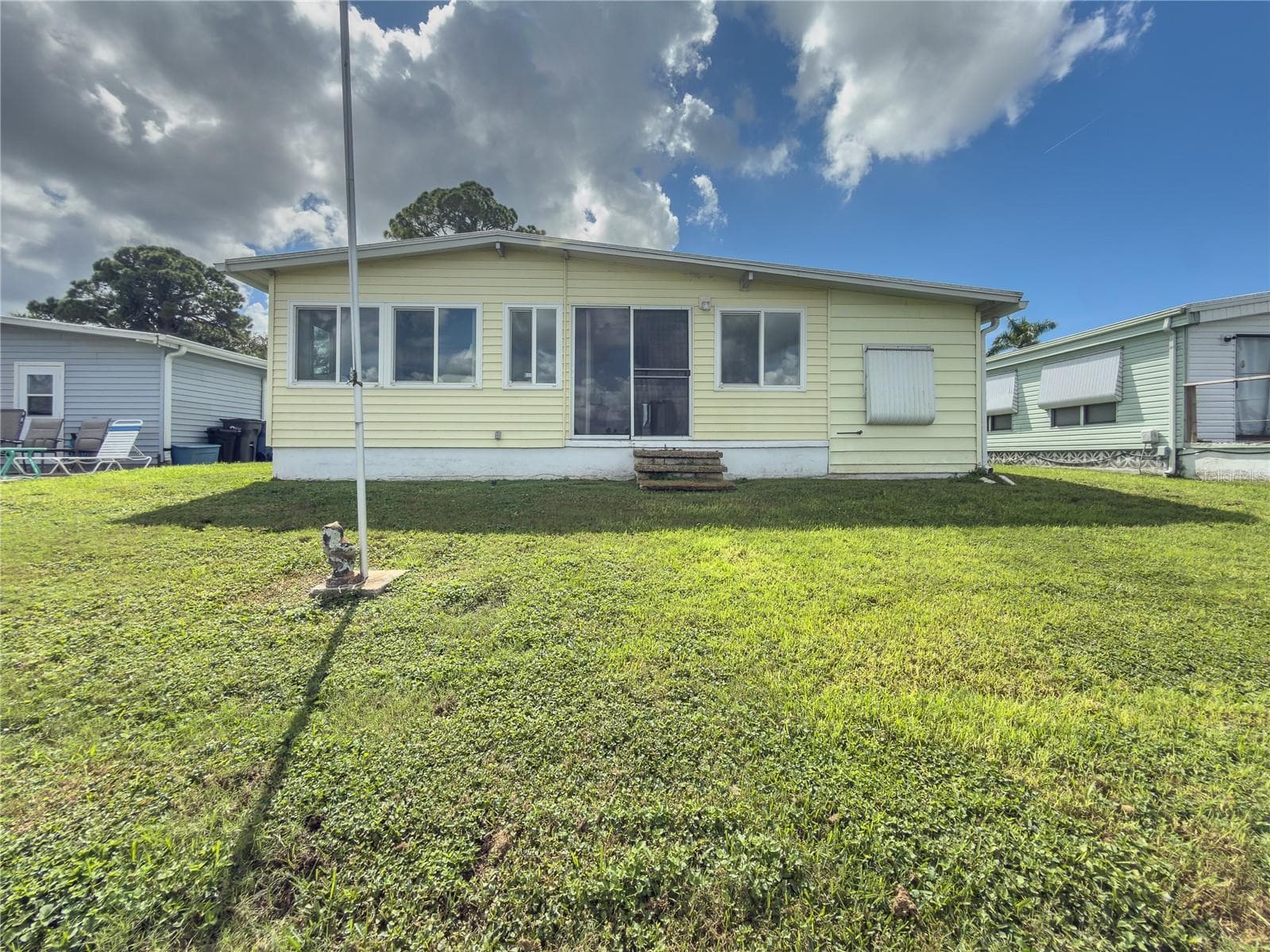 Back Yard - 808 53RD AVE E #169, BRADENTON