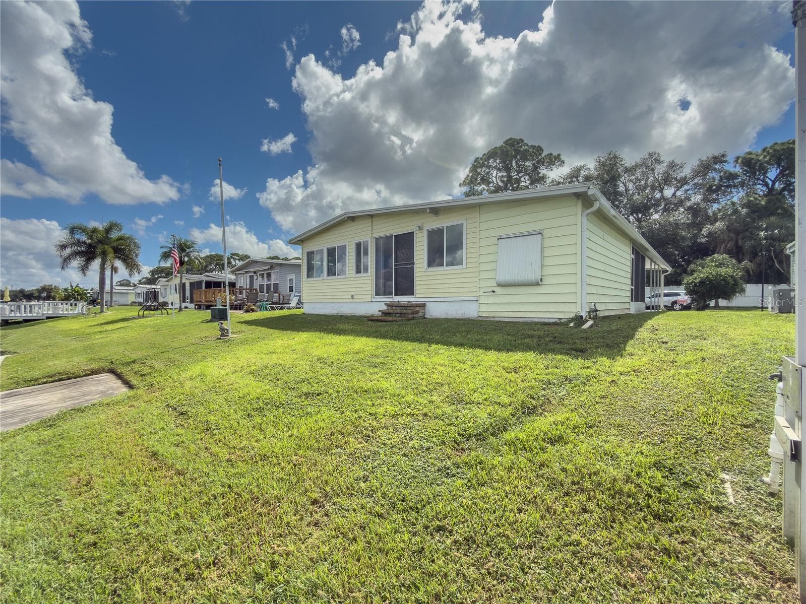 Back of Home - 808 53RD AVE E #169, BRADENTON