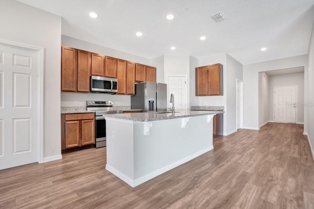 Single Family Residence at 3409 CURLEW AVE, LEESBURG, photo 6 of 35
