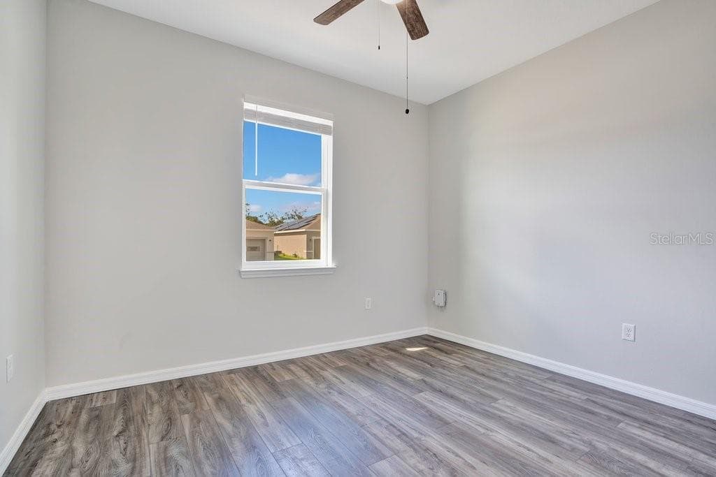 Single Family Residence at 3409 CURLEW AVE, LEESBURG, photo 27 of 35